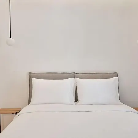 Charitos Executive Apt Of 2bd