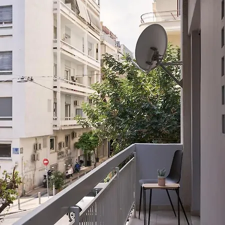 Charitos Executive Apt Of 2bd