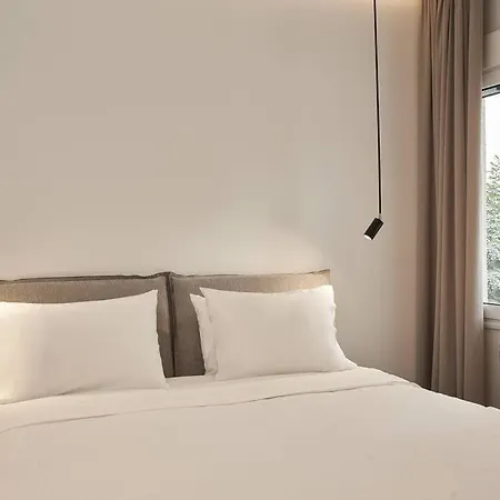 Charitos Executive Apt Of 2bd Apartment